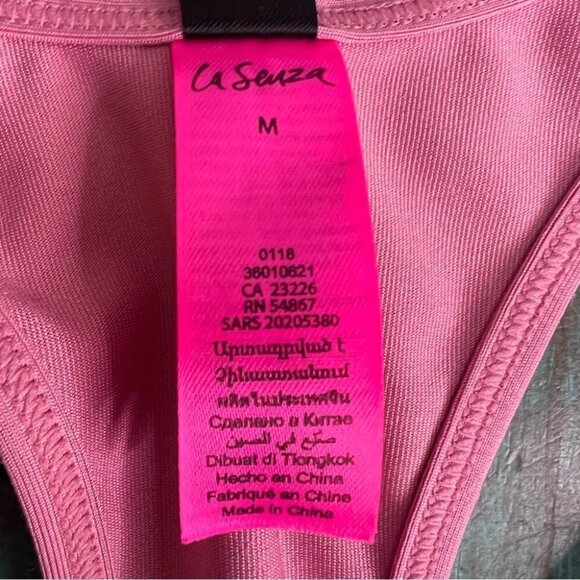 La Senza Pink Sports Bra Size Medium Activewear Yoga Sporty Athletic Jogging - Picture 6 of 7